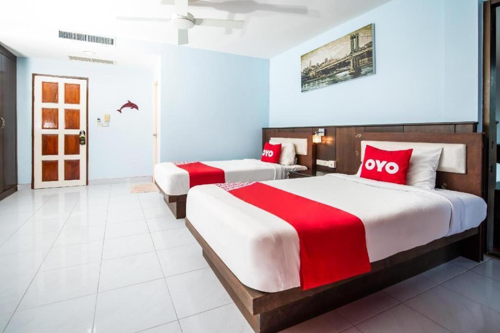Hotel Oyo 343 Wanna Marine Patong Exterior foto